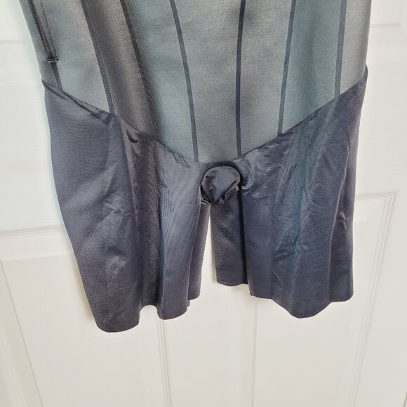 Spanx Total Contour Open Bust Mid Thigh Bodysuit 1X Black Sculpt Fit Corset - Picture 3 of 10